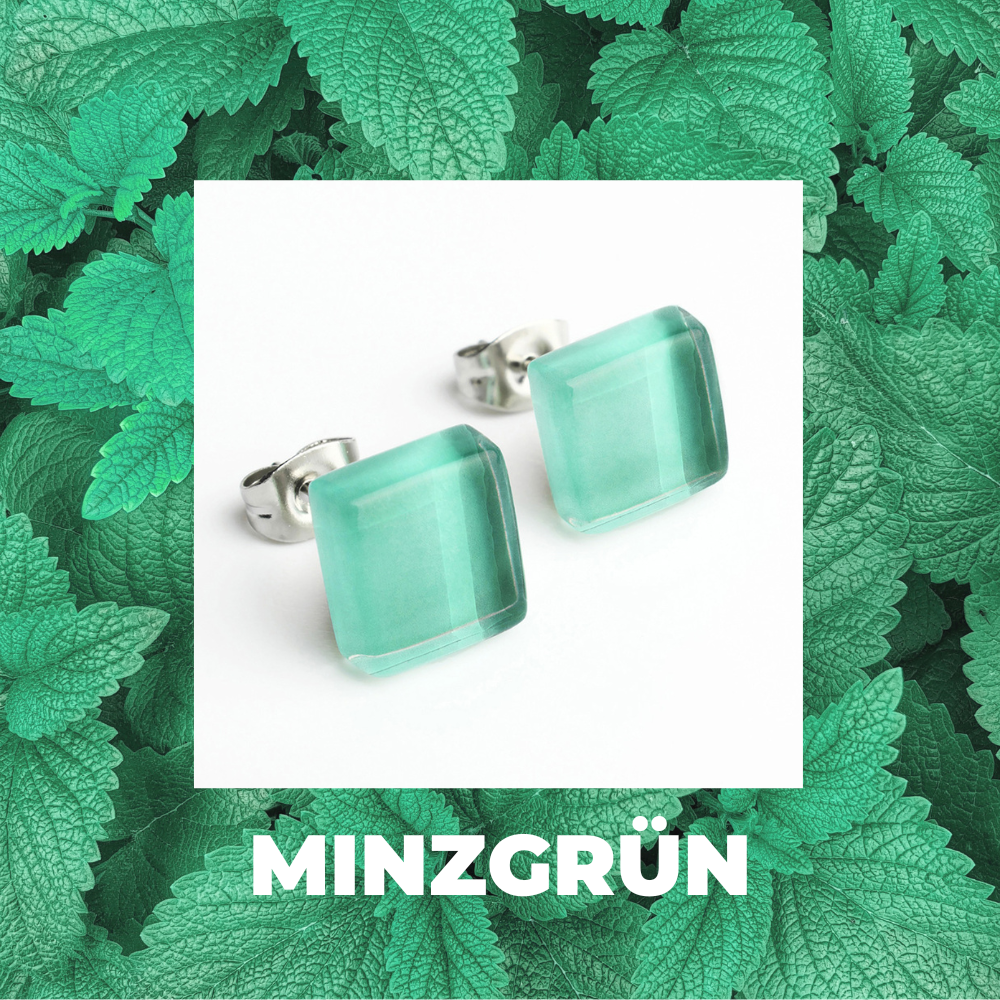 Foto von Small glass stud earrings • 10mm Foto von Small glass stud earrings • 10mm