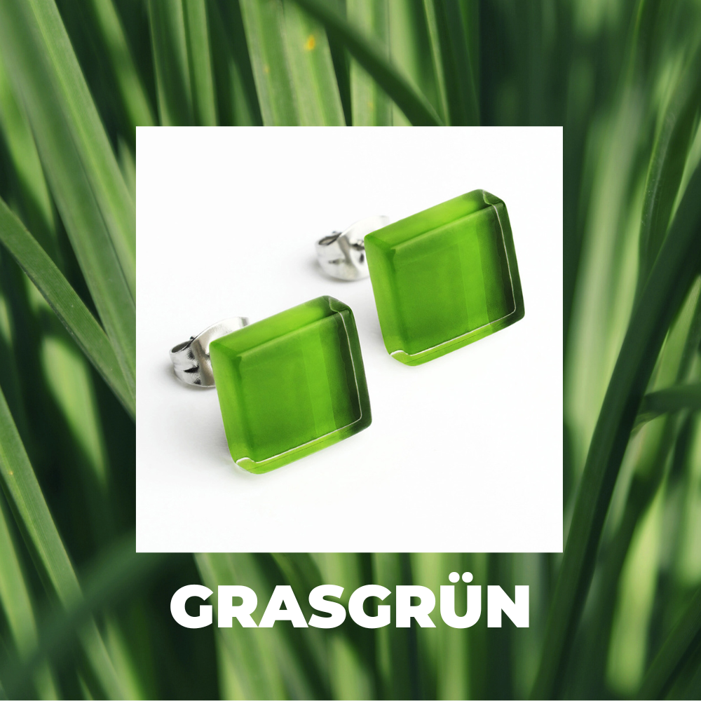 Foto von Small glass stud earrings • 10mm Foto von Small glass stud earrings • 10mm