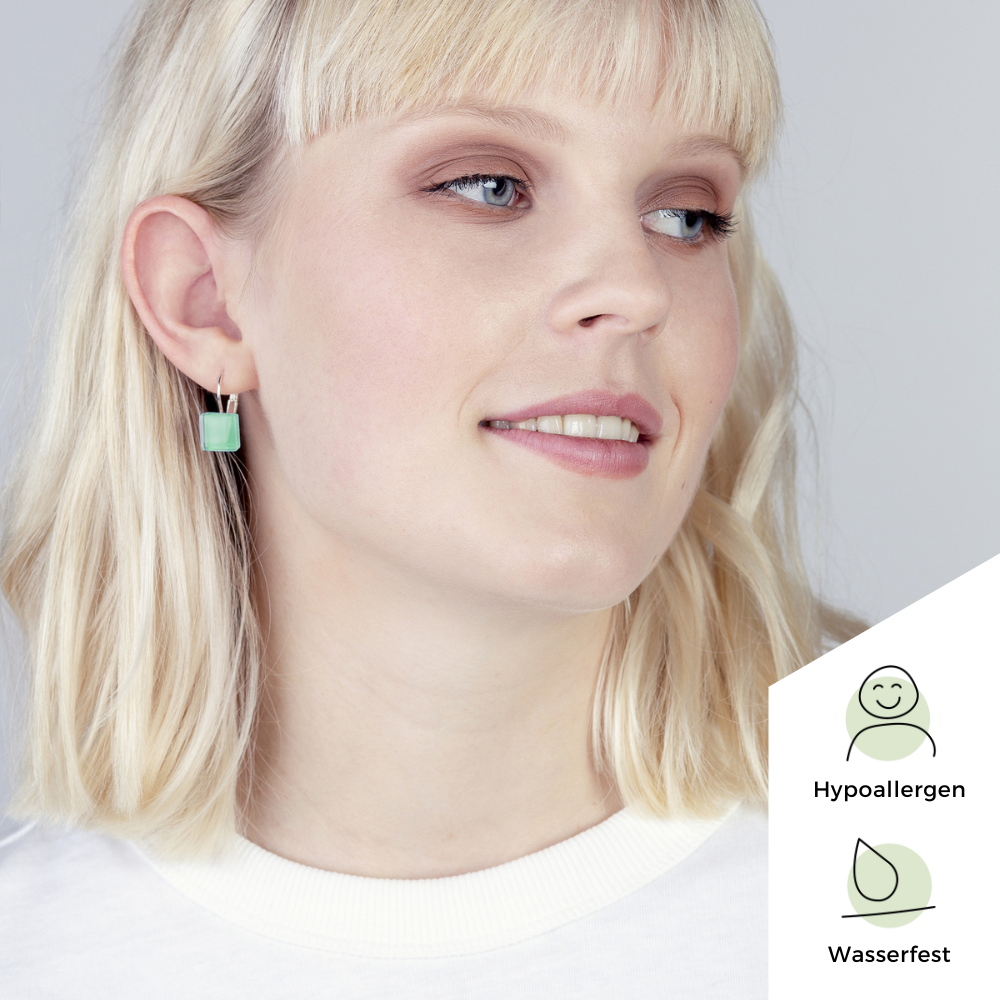 Foto von Geometrische Ohrringe aus Glas • 10mm Foto von Geometrische Ohrringe aus Glas • 10mm