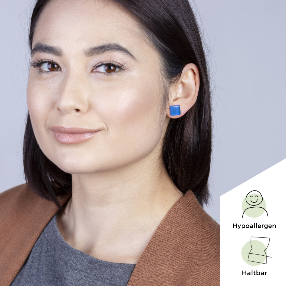 Foto von Small glass stud earrings • 10mm Foto von Small glass stud earrings • 10mm