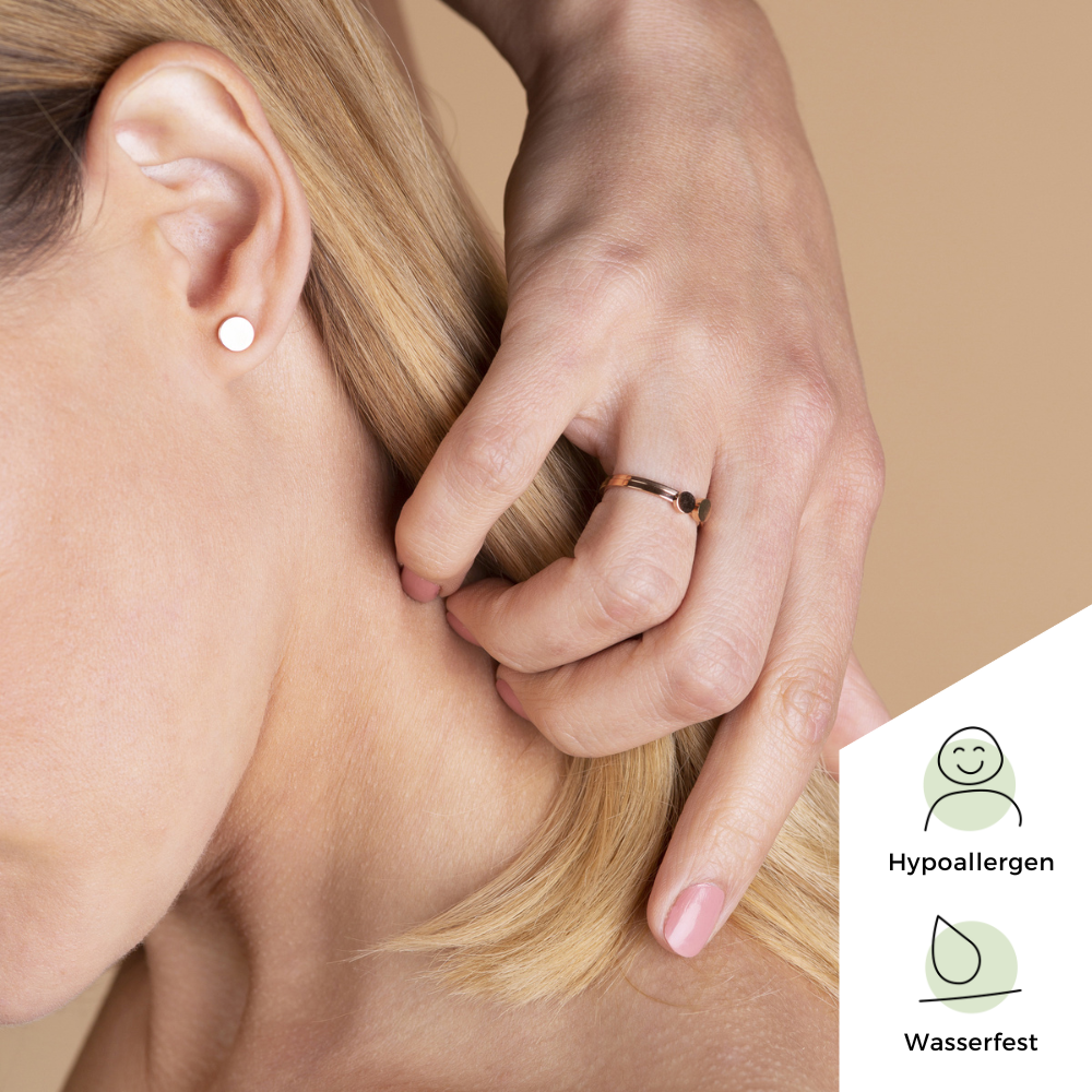 Foto von Small stud earrings with circular elements Foto von Small stud earrings with circular elements