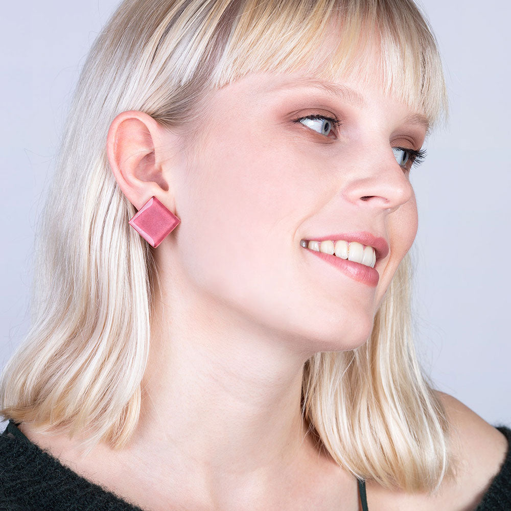 Foto von Statement Clip Ohrringe aus Glas • 20mm