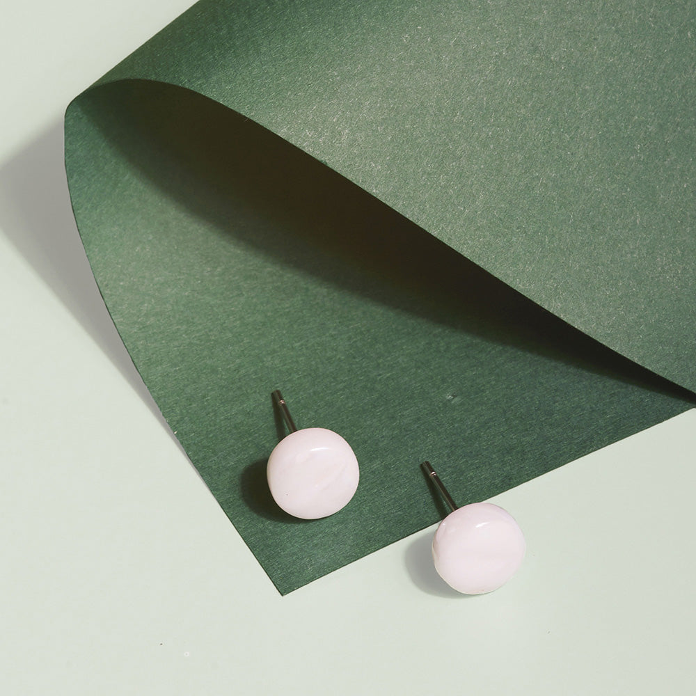 Foto von Set of 3 glass stud earrings • 8mm Foto von Set of 3 glass stud earrings • 8mm