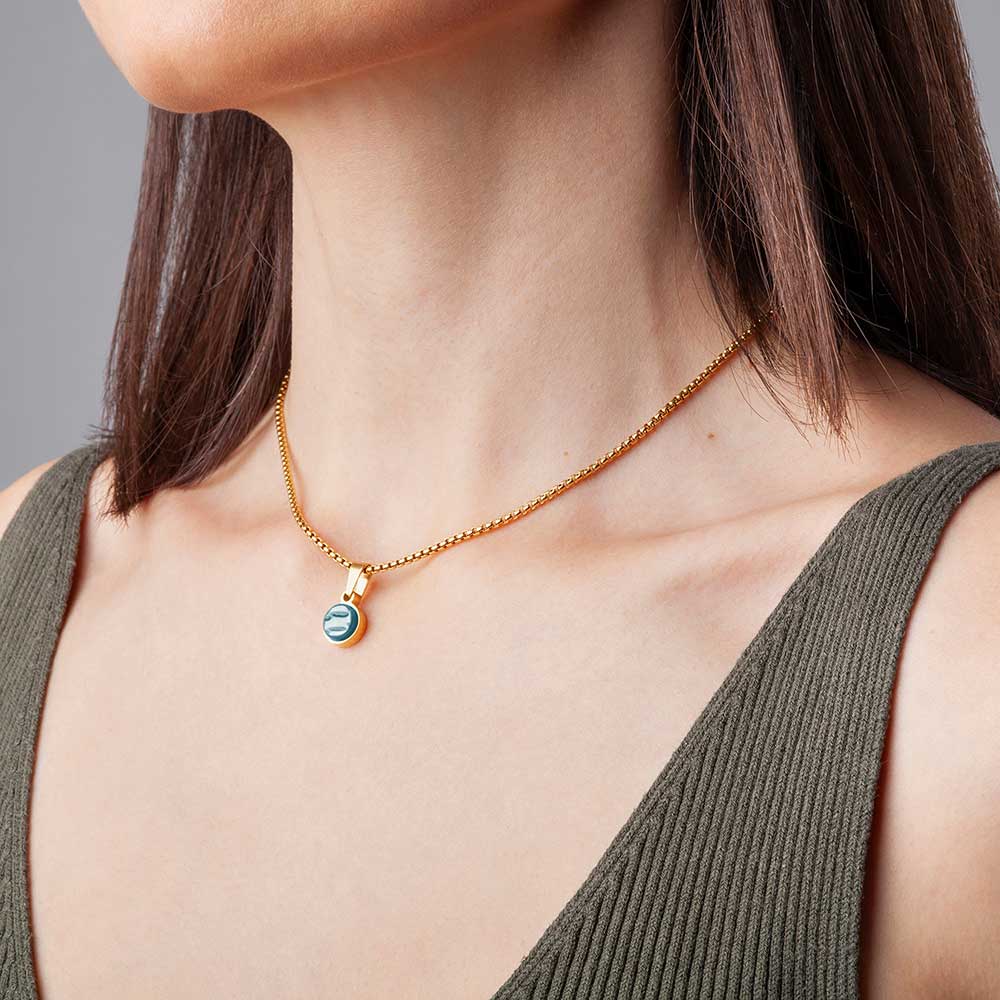 Foto von Short necklace with pendant • Mix & Match necklace Foto von Short necklace with pendant • Mix & Match necklace