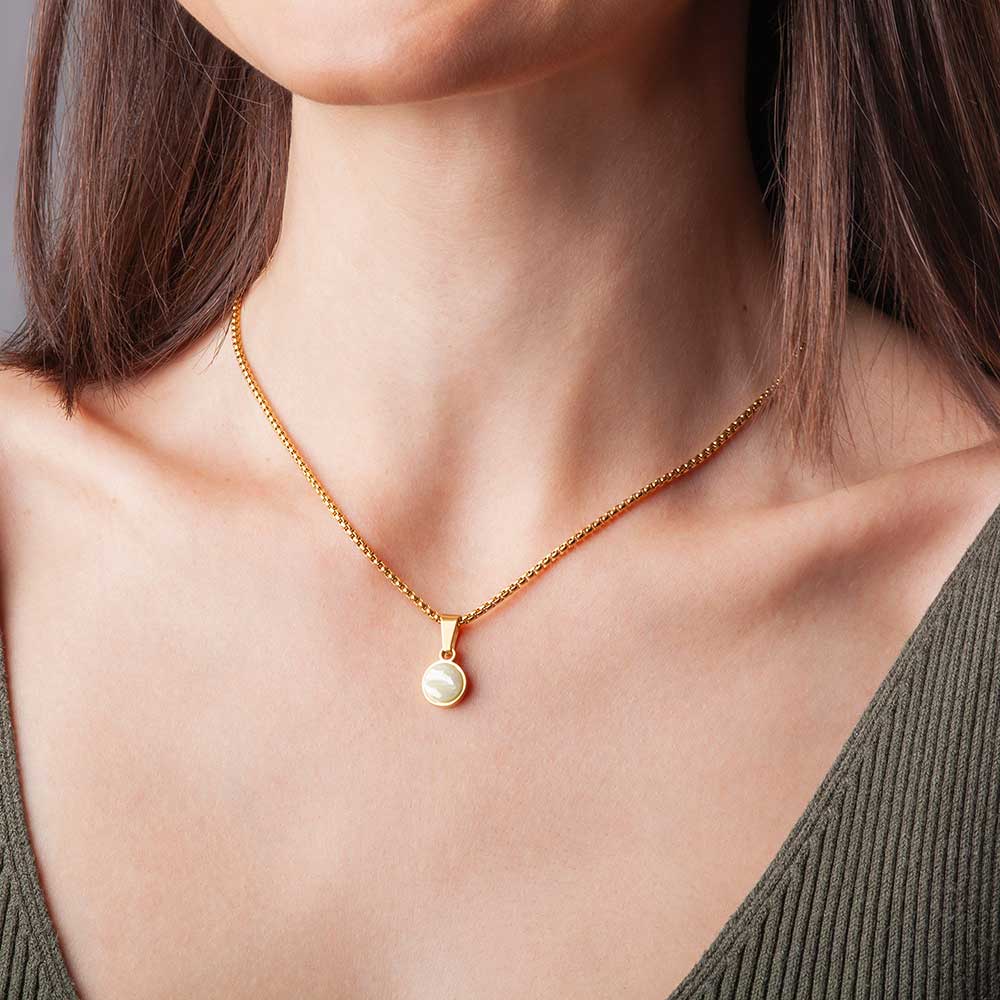 Foto von Short necklace with pendant • Mix & Match necklace Foto von Short necklace with pendant • Mix & Match necklace