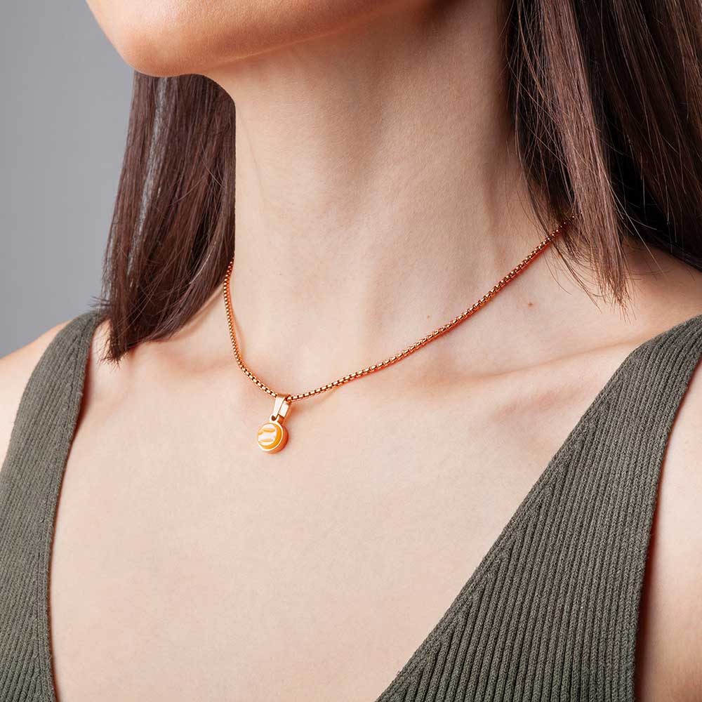 Foto von Short necklace with pendant • Mix & Match necklace Foto von Short necklace with pendant • Mix & Match necklace