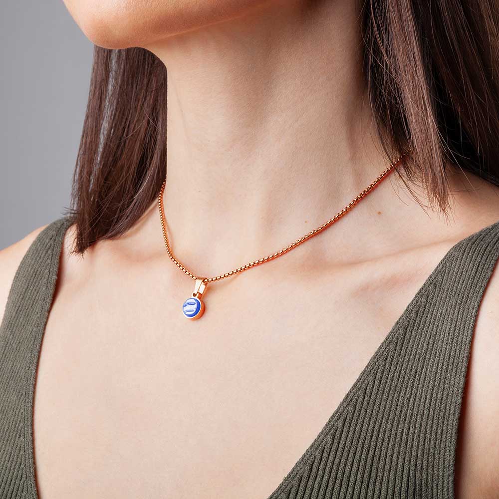 Foto von Short necklace with pendant • Mix & Match necklace Foto von Short necklace with pendant • Mix & Match necklace