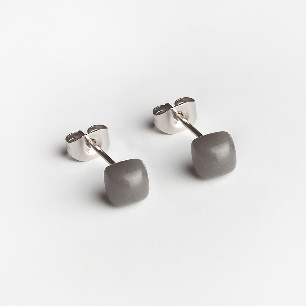 Foto von Geometric Earrings 3-Piece Set • 4mm Foto von Geometric Earrings 3-Piece Set • 4mm