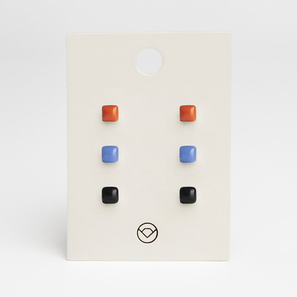 Foto von Geometrische Ohrringe 3er Set • 4mm