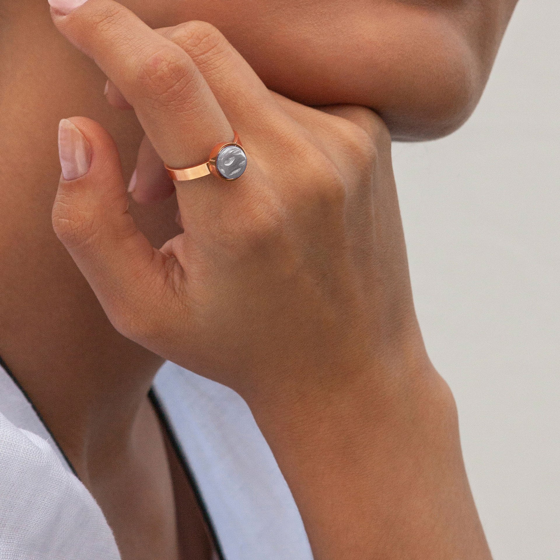 Foto von Adjustable ring with stone • 8mm Foto von Adjustable ring with stone • 8mm