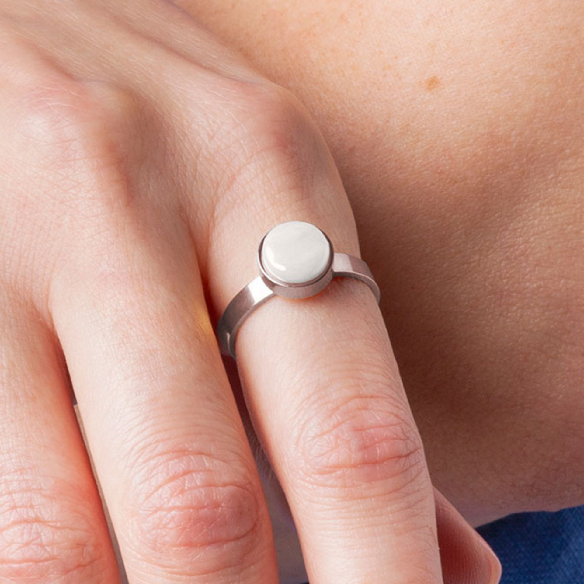Foto von Adjustable ring with stone • 8mm Foto von Adjustable ring with stone • 8mm