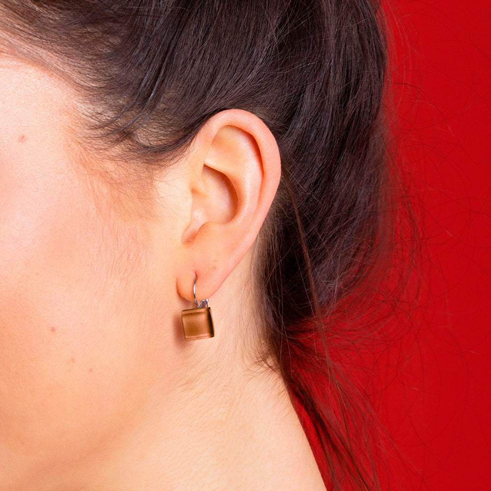 Foto von Geometric glass earrings • 10mm Foto von Geometric glass earrings • 10mm