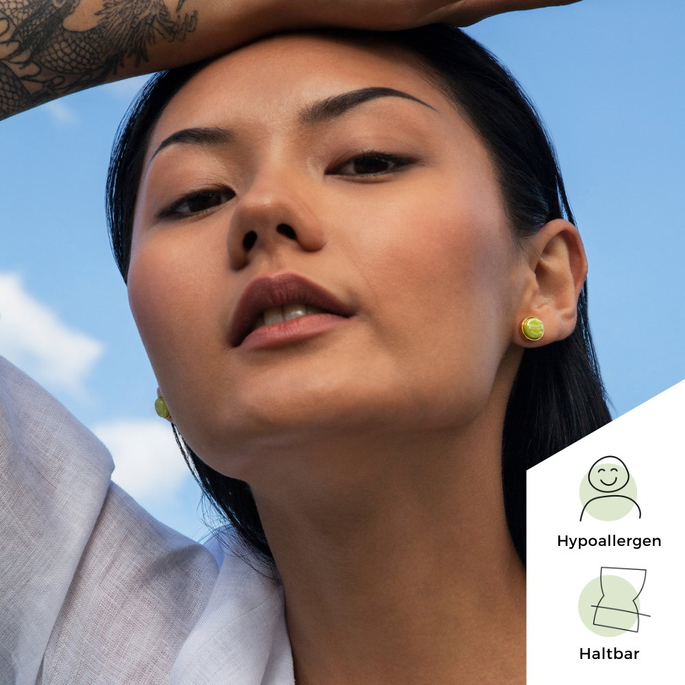 Foto von Stainless steel stud earrings with stone • Mother-of-pearl look • 8mm Foto von Stainless steel stud earrings with stone • Mother-of-pearl look • 8mm