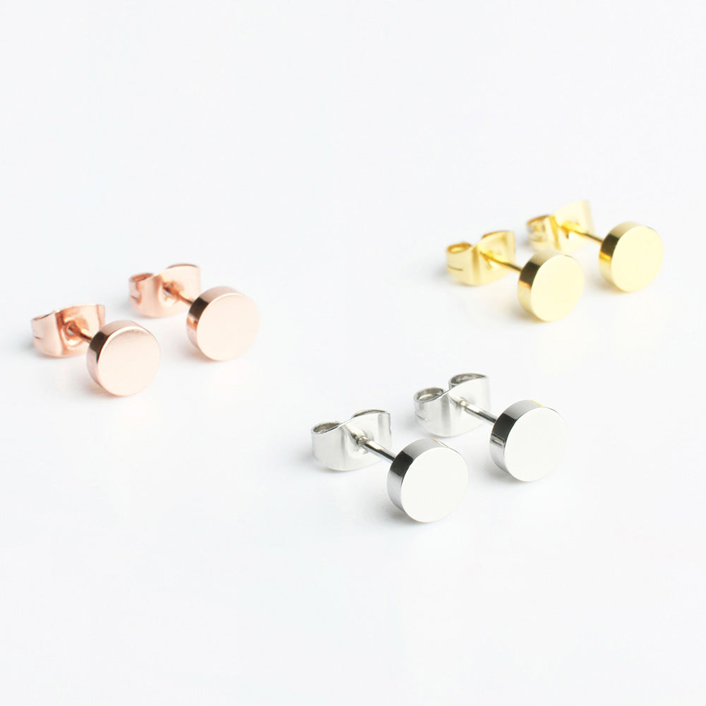 Foto von Small stud earrings with circular elements Foto von Small stud earrings with circular elements