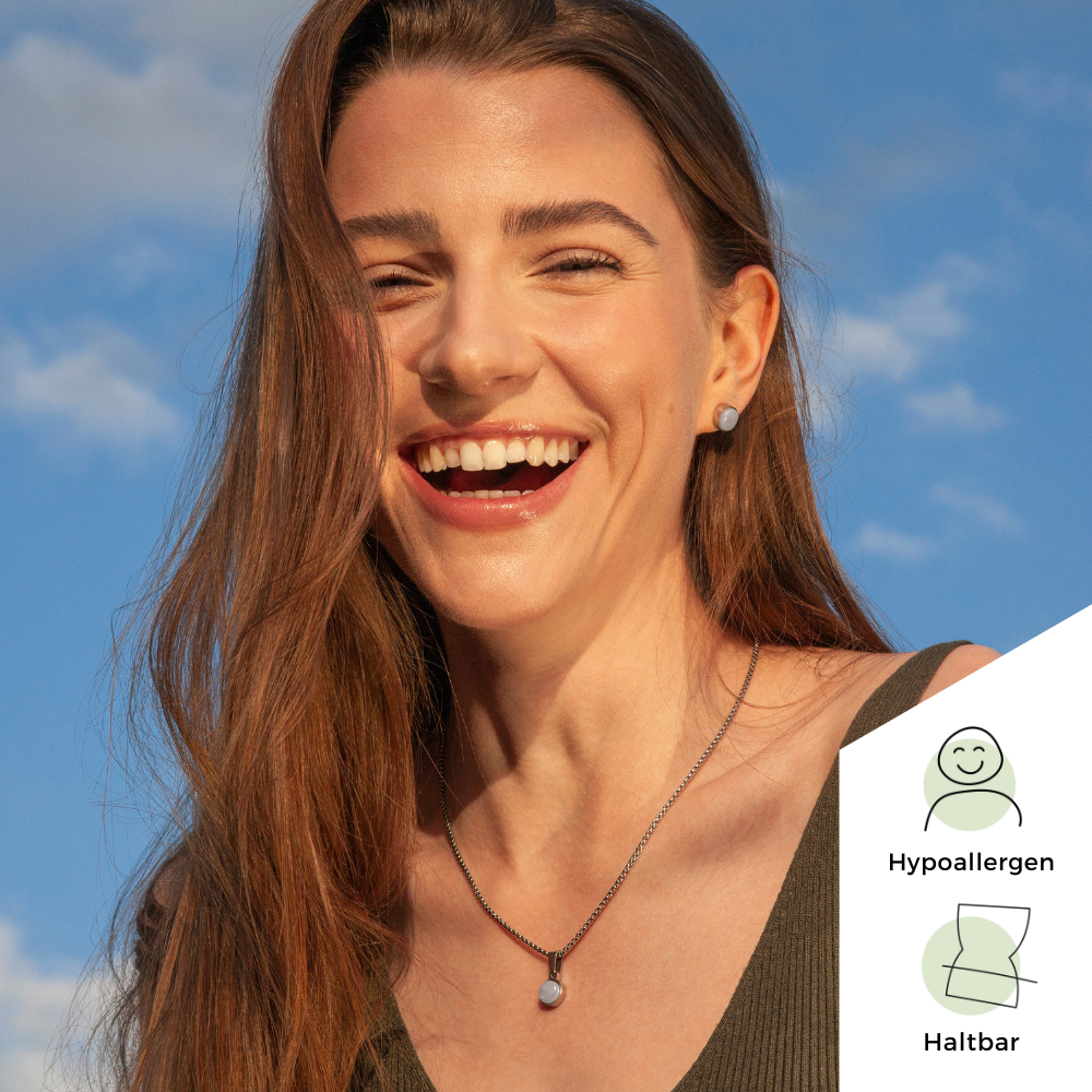 Foto von Stainless steel stud earrings with stone • Mother-of-pearl look • 8mm Foto von Stainless steel stud earrings with stone • Mother-of-pearl look • 8mm