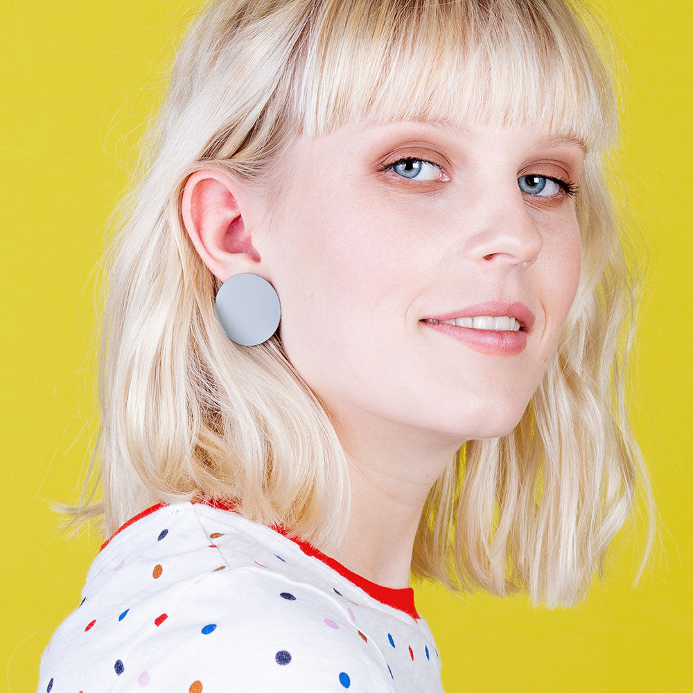 Foto von Round statement earrings • 30mm Foto von Round statement earrings • 30mm