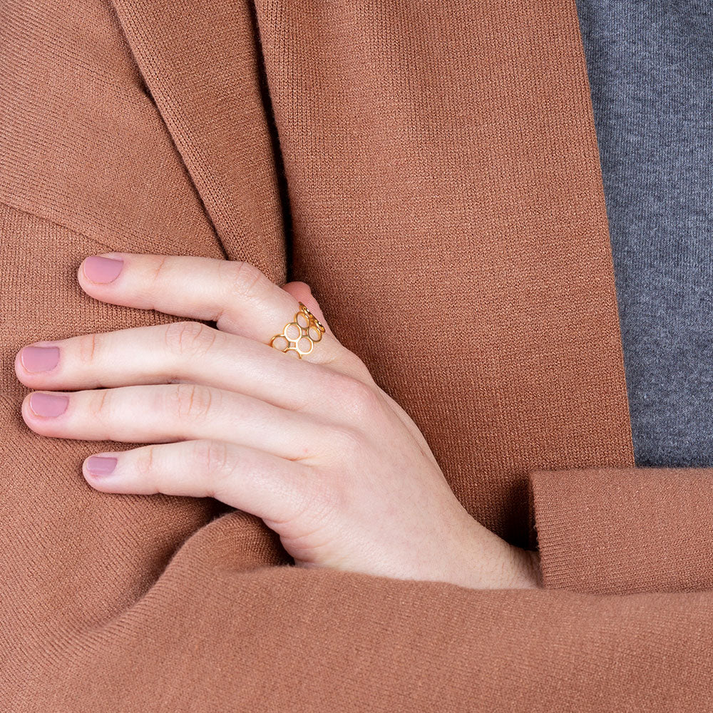 Foto von Adjustable stainless steel ring with circular elements Foto von Adjustable stainless steel ring with circular elements