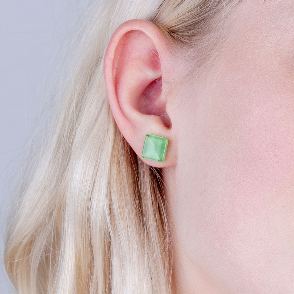 Foto von Small glass stud earrings • 10mm Foto von Small glass stud earrings • 10mm