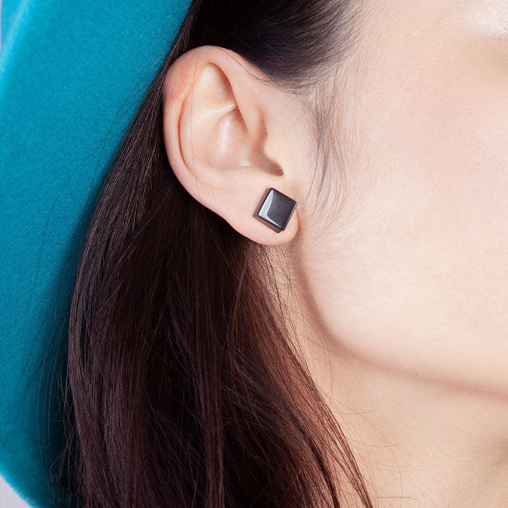 Foto von Kleine Ohrstecker aus Glas • 10mm