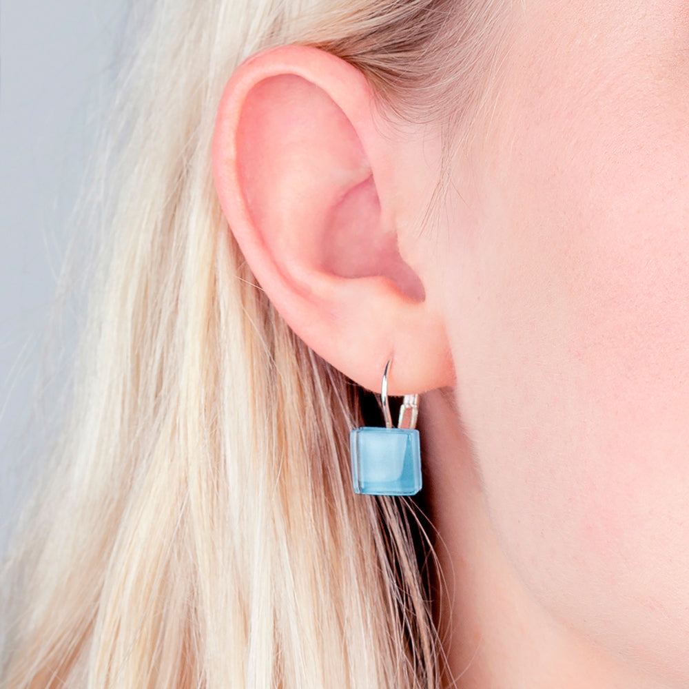 Foto von Geometric glass earrings • 10mm Foto von Geometric glass earrings • 10mm