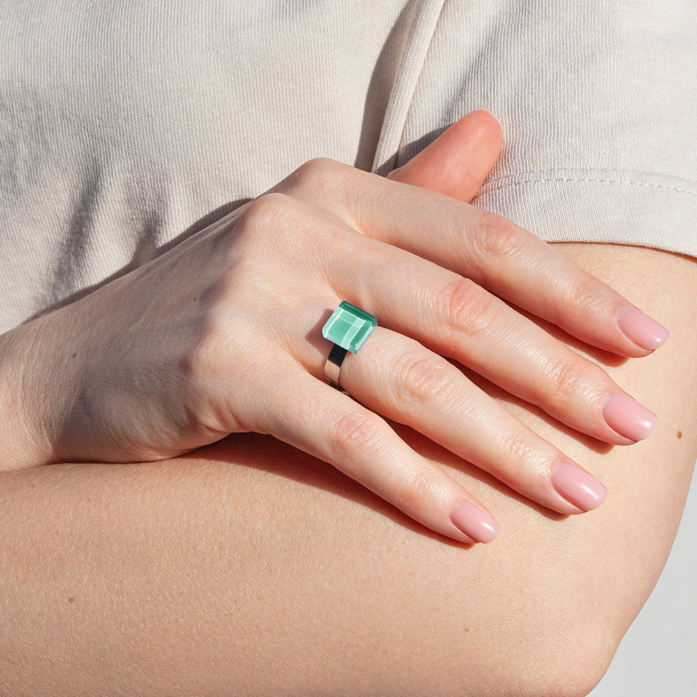 Foto von Small ring with 10mm stone • adjustable size Foto von Small ring with 10mm stone • adjustable size