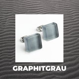 Foto von Small glass stud earrings • 10mm 