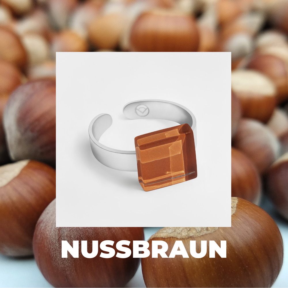 Foto von Small ring with 10mm stone • adjustable size