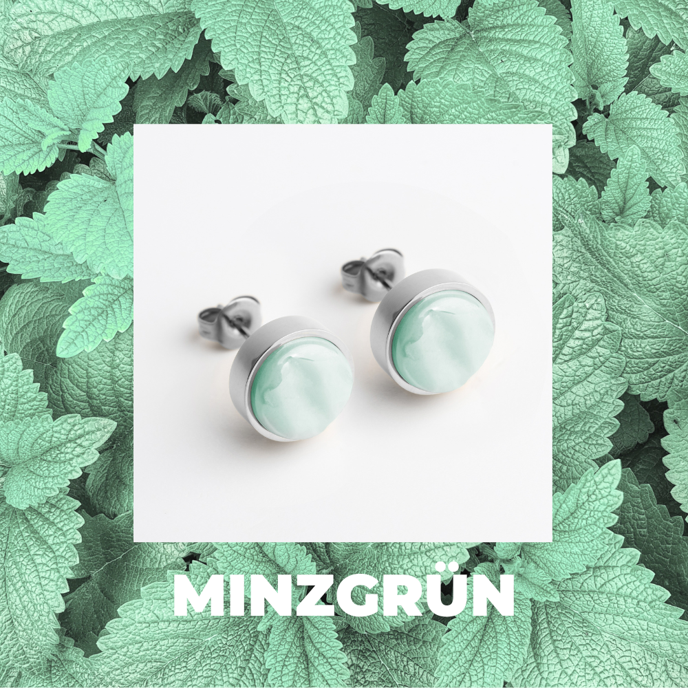 Foto von Stainless steel stud earrings with stone • Mother-of-pearl look • 8mm