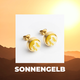 Foto von Stainless steel stud earrings with stone • Mother-of-pearl look • 8mm