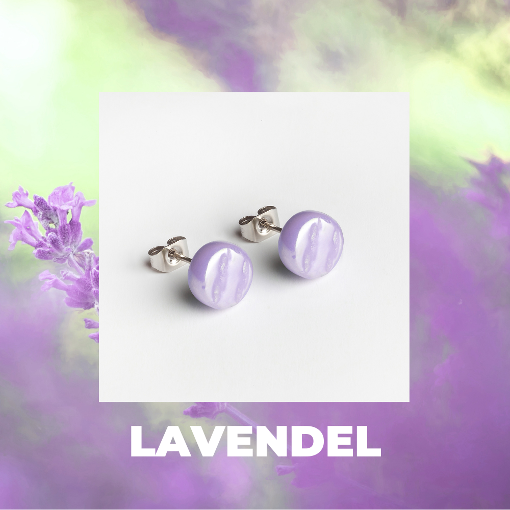 Foto von Glass stud earrings with a pearlescent finish • 8mm