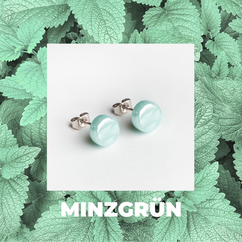 Foto von Glasohrstecker in Perlmuttoptik • 8mm