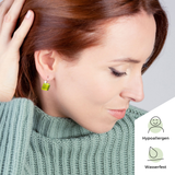 Foto von Geometrische Ohrringe aus Glas • 10mm