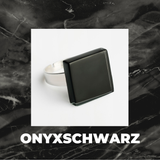 Foto von Quadratischer Ring mit Stein 15mm • größenverstellbar