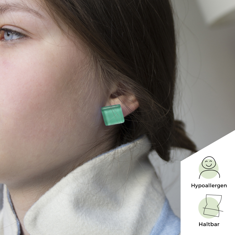 Foto von Quadratische Ohrclips aus Glas • 15mm