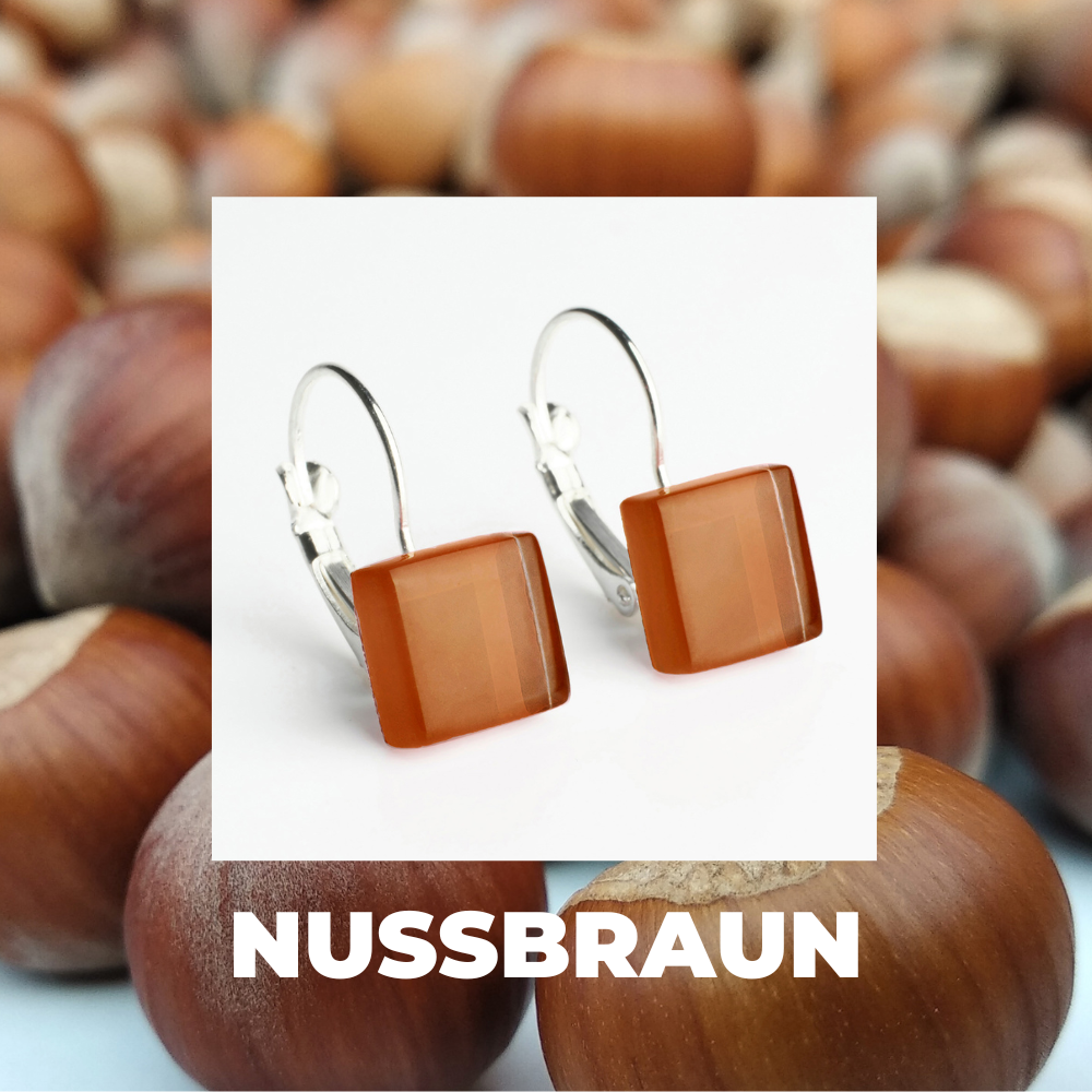 Foto von Geometrische Ohrringe aus Glas • 10mm