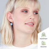 Foto von Geometrische Ohrringe aus Glas • 10mm