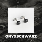 Foto von Small geometric earrings • 4mm