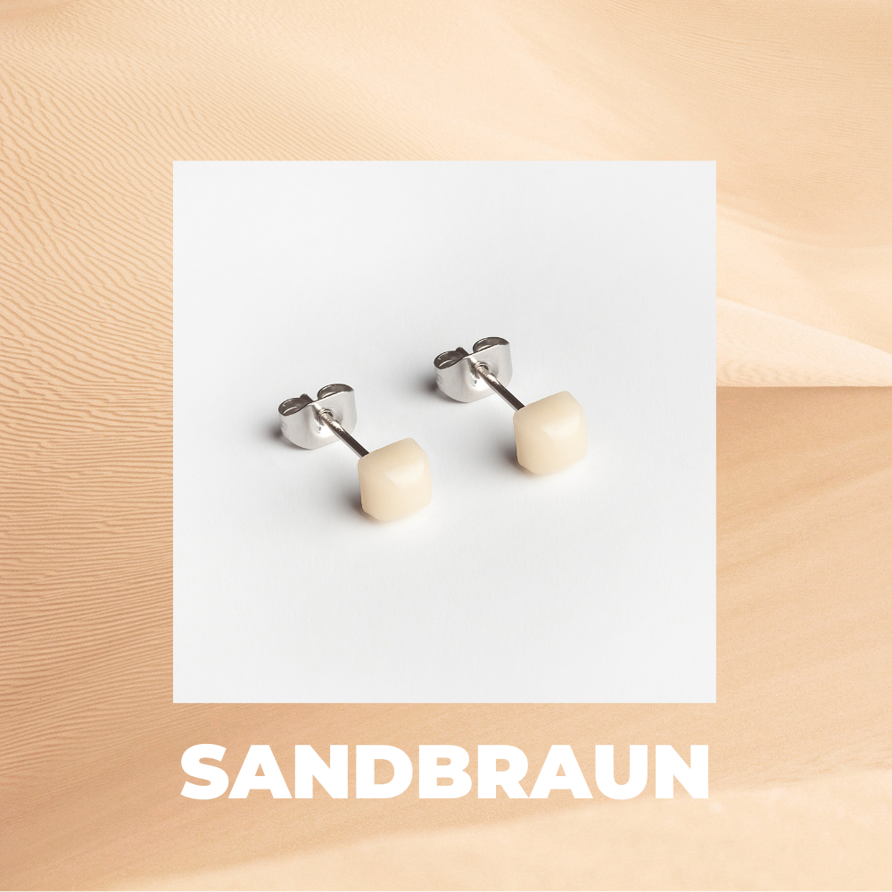 Foto von Geometrische Ohrringe klein  • 4mm