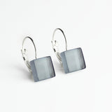 Geometrische Ohrringe aus Glas • 10mm Geometrische Ohrringe aus Glas • 10mm