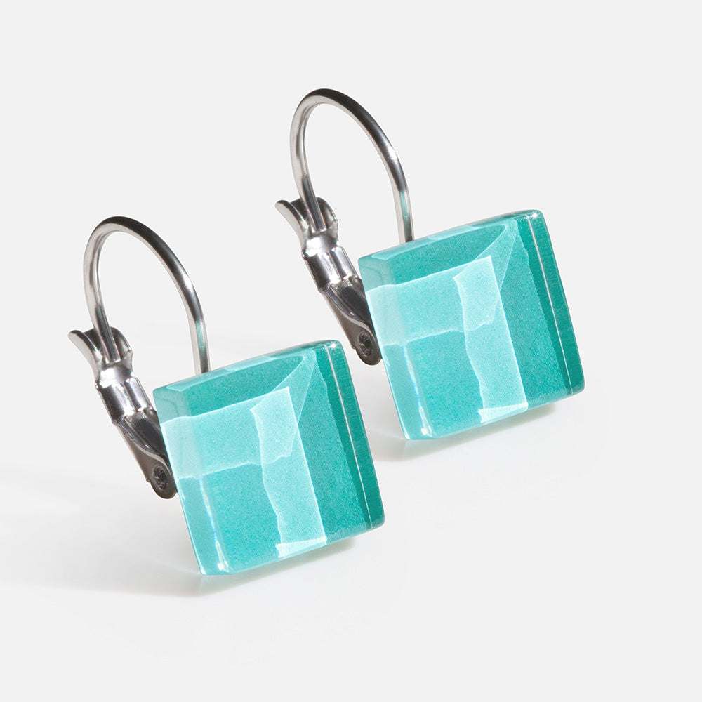 Foto von Geometric glass earrings • 10mm