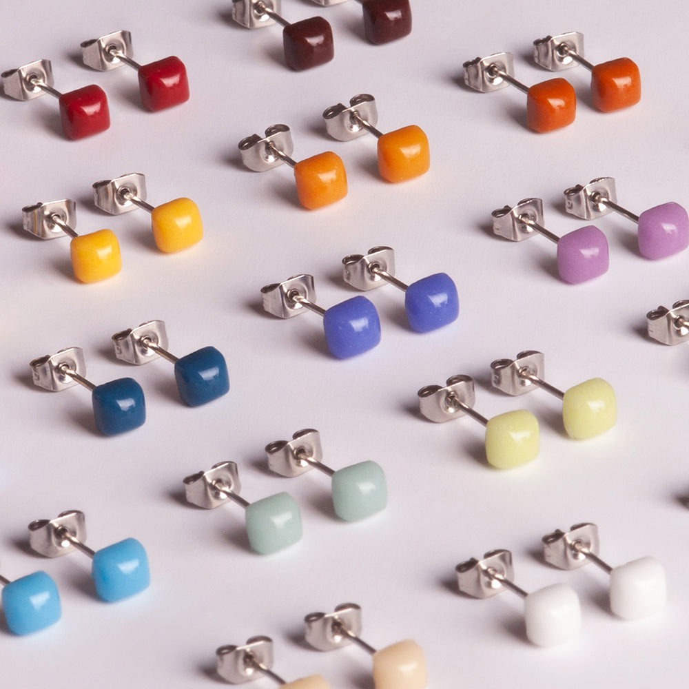 Foto von Geometrische Ohrringe klein  • 4mm