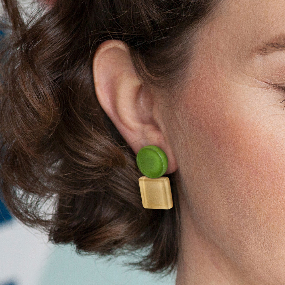 Foto von Geometric Clip Earrings