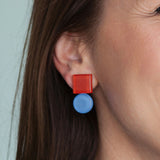Foto von Geometric statement earrings