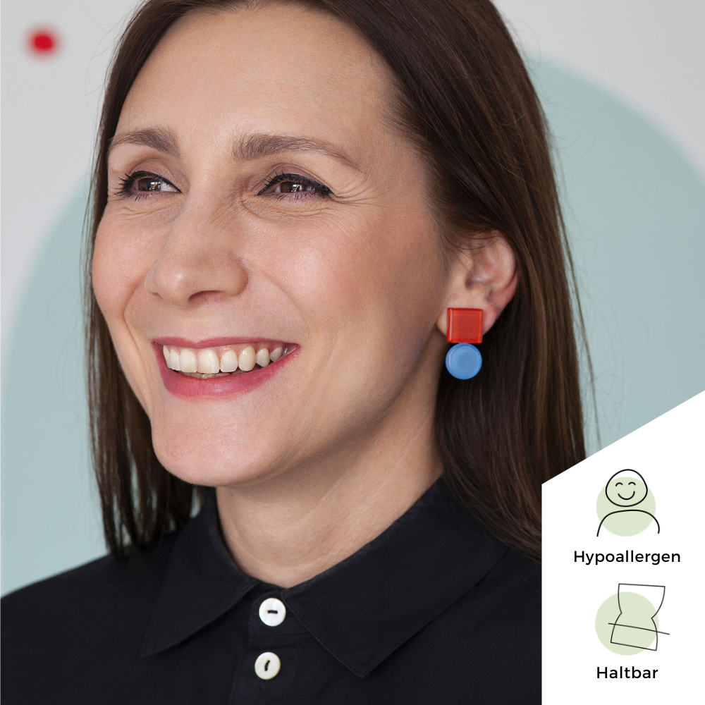 Foto von Geometric statement earrings