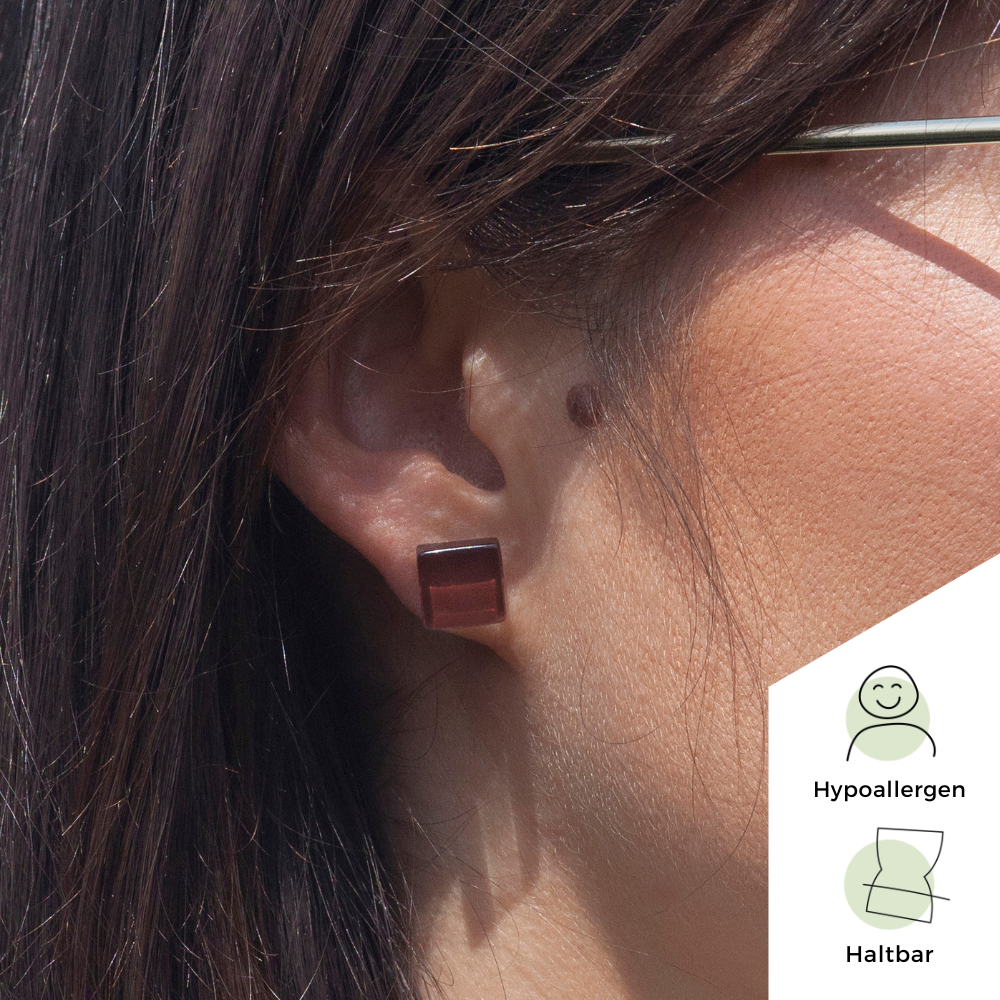 Foto von Kleine Ohrstecker aus Glas • 10mm