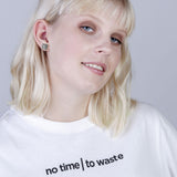 Foto von Small glass stud earrings • 10mm 