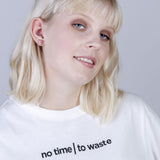 Foto von Small glass stud earrings • 10mm 