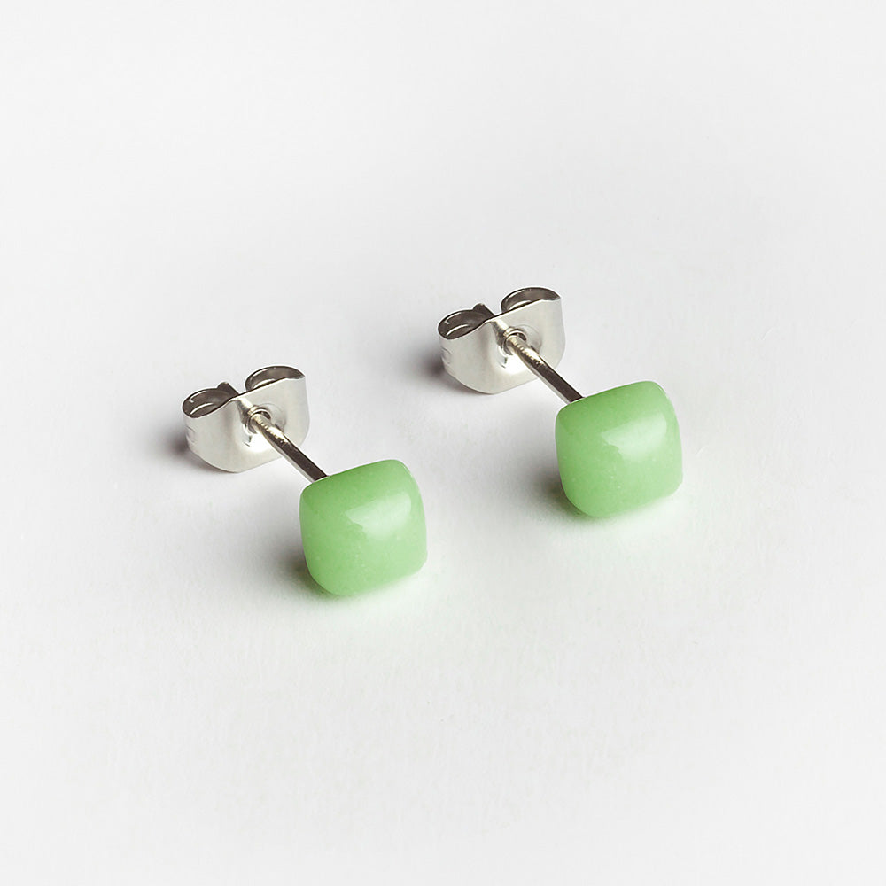 Foto von Geometrische Ohrringe 3er Set • 4mm