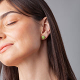 Foto von Stainless steel stud earrings with stone • Mother-of-pearl look • 8mm