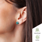 Foto von Stainless steel stud earrings with stone • Mother-of-pearl look • 8mm